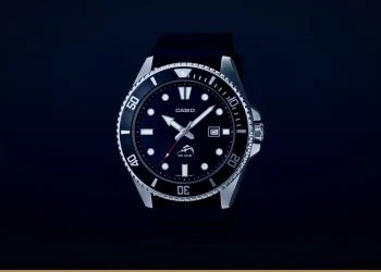 Casio Men s Black Dive-Style Sport Watch MDV106-1AV