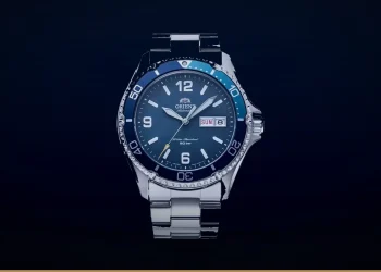 Orient Men s Kamasu Blue Automatic Sapphire Diver Watch - RA-AA0818L39B